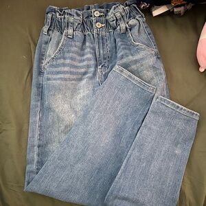 Baggy jeans